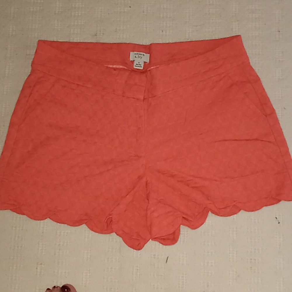 Very nice crown and Ivy shorts barely ever wore maybe once or twice